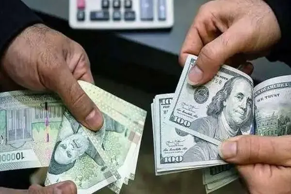 بازی جدید دلار در بازار ایران!/ آیا دلار به زودی گران‌تر می‌شود؟
