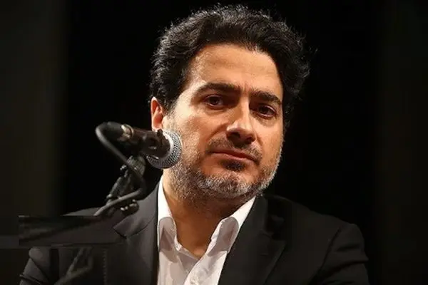لحظات غم‌انگیز مراسم ختم مادر همایون شجریان +فیلم