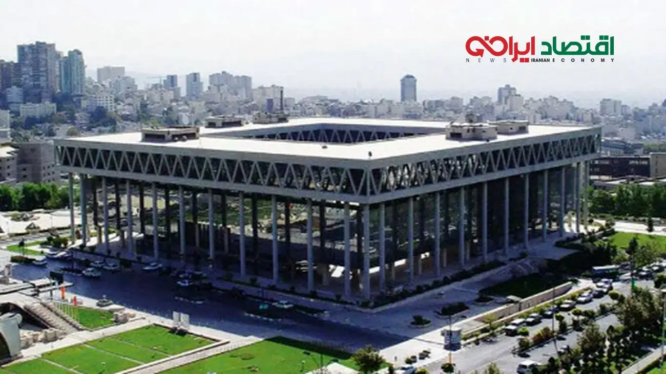 صداوسیما را باید کوبید و از نو ساخت
