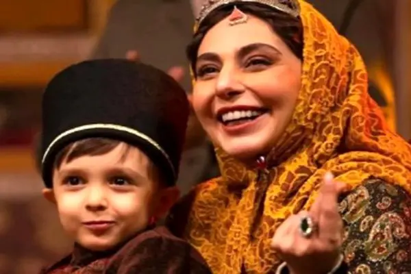 تصویر رهام بذلی؛ بازیگر کوچک اما بزرگ نقش «معین الدوله» در جیران