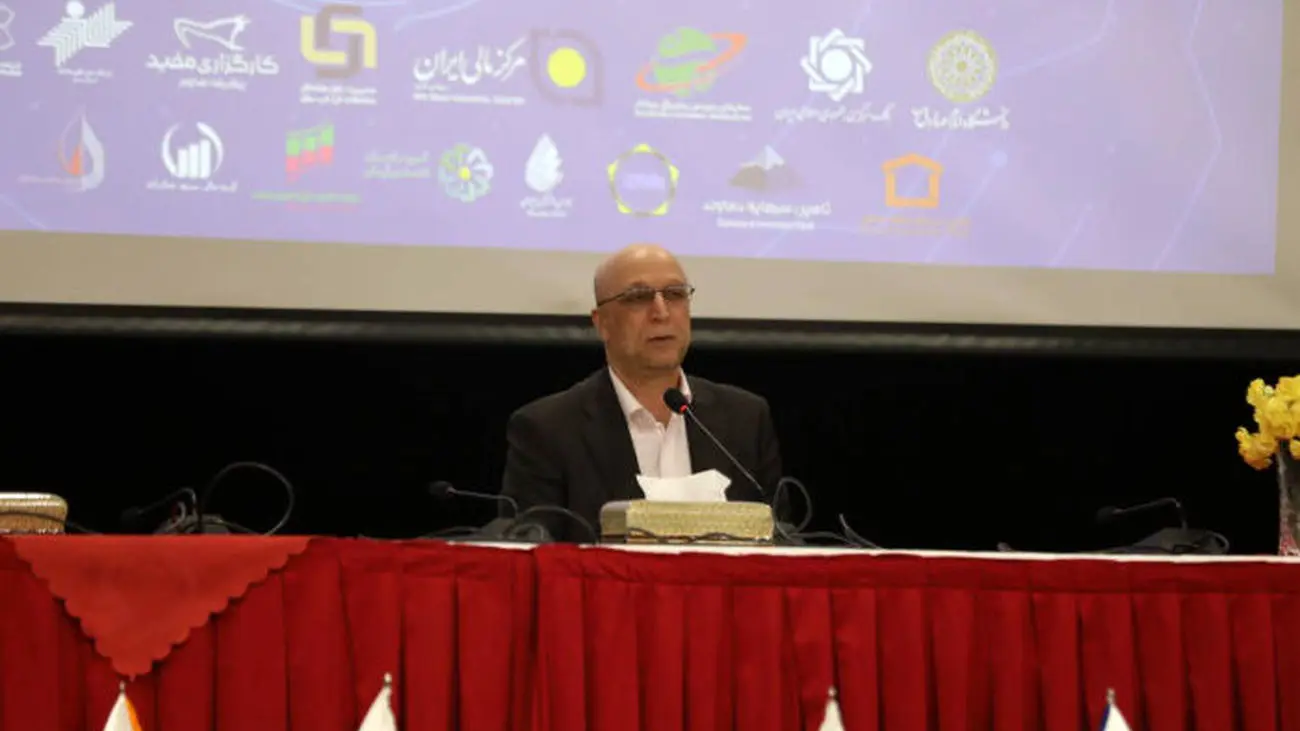 انجمنهای علمی اقتصادی به کمک نخبگان و مخترعان بیایند