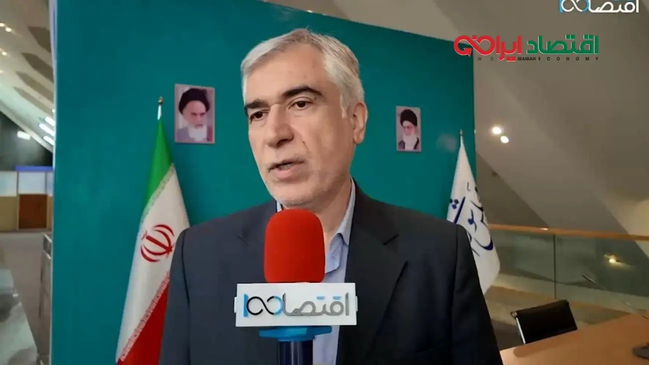 شاهد کاهش قیمت سکه و ارز بعد از دور دوم مذاکرات خواهیم بود/ترامپ با ایران توافق کند بازار آرام می گیرد+فیلم