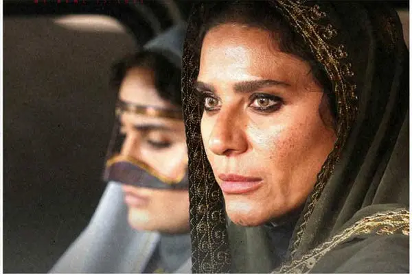 عکس 2 خانم بازیگر سرشناس ایرانی در پشت صحنه یادگار جنوب / زیباتر از همیشه !