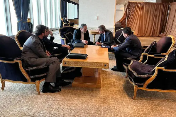 دیدار وزیر امور خارجه کشورمان و مدیرکل آژانس بین‌المللی انرژی اتمی در نیویورک