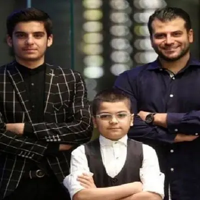 چیدمان سلطنتی و مدرن در خانه پدری مانی رحمانی: چرا همه درباره آن صحبت می‌کنند؟ + فیلم