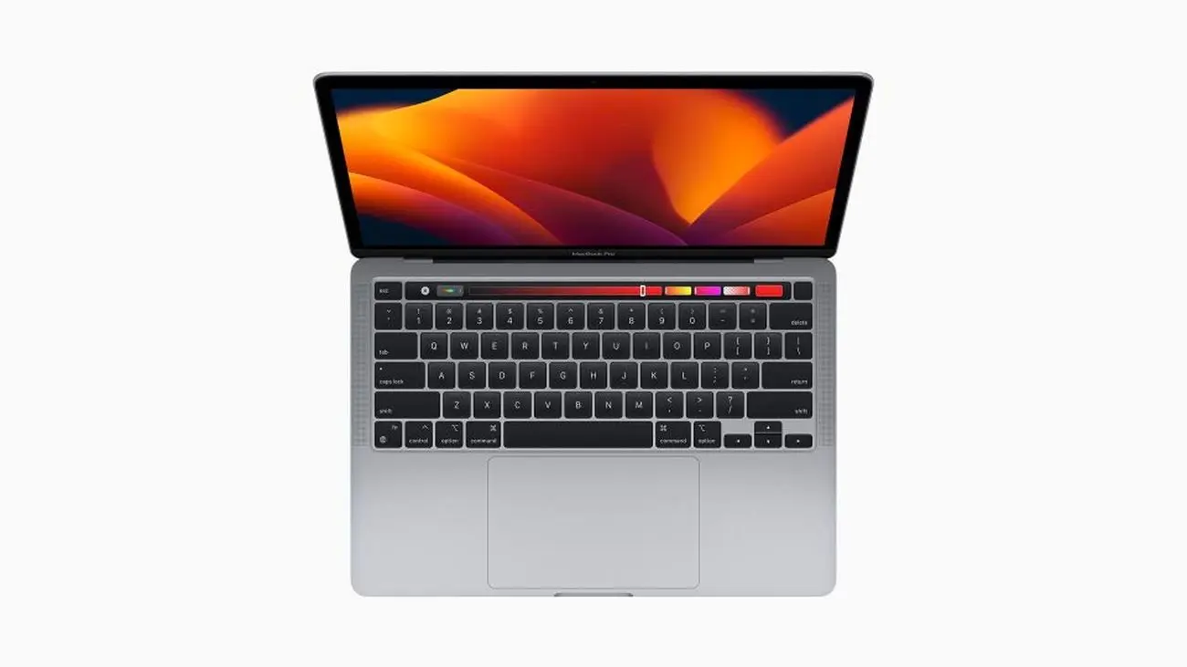 اپل MacBook Pro 13 را همچنان روی خط تولید نگه میدارد