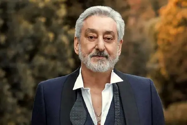 ابی پدربزرگ شد + اولین عکس از نوه توپولی آقای خواننده 