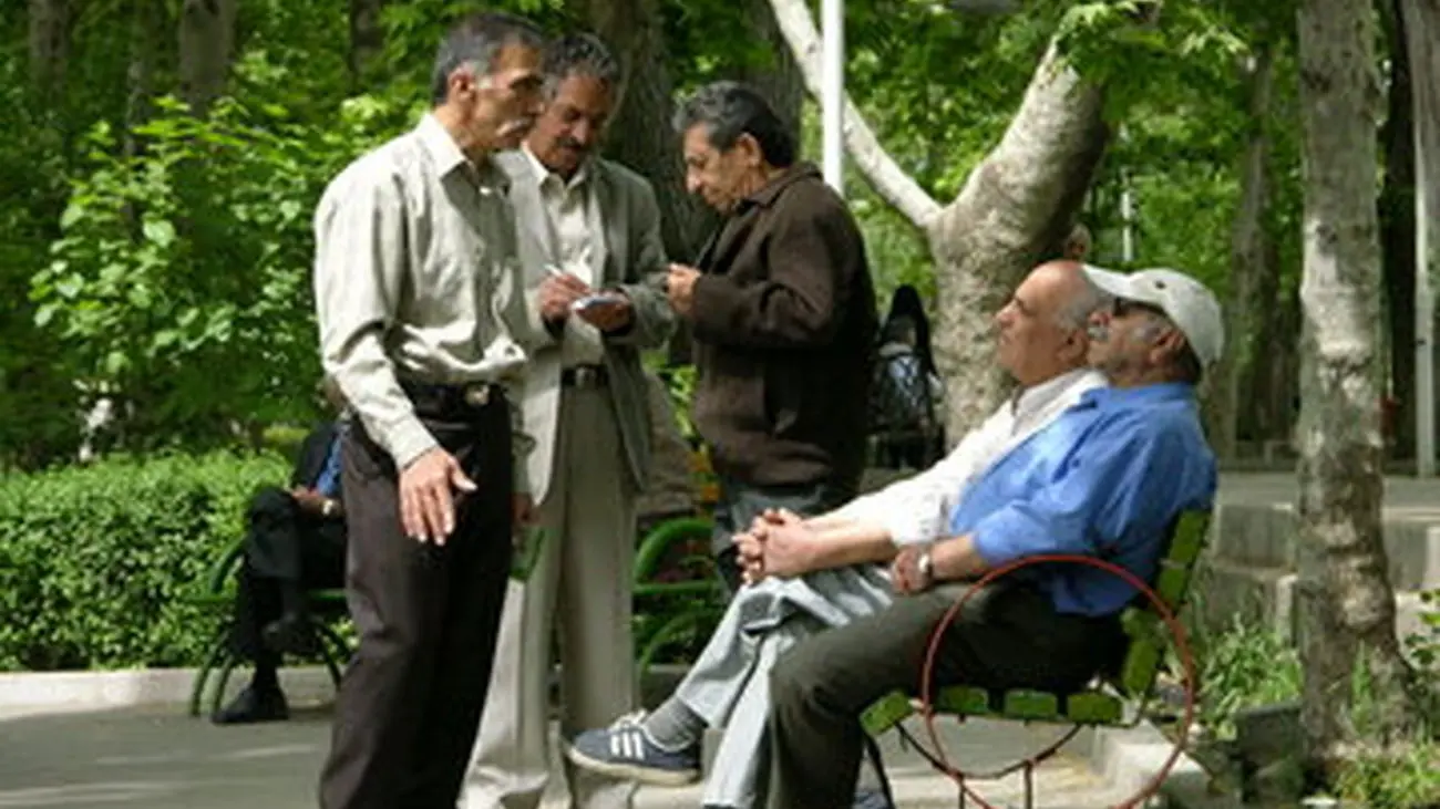 خبر مهم برای بازنشستگان/ حسابتان را چک کنید