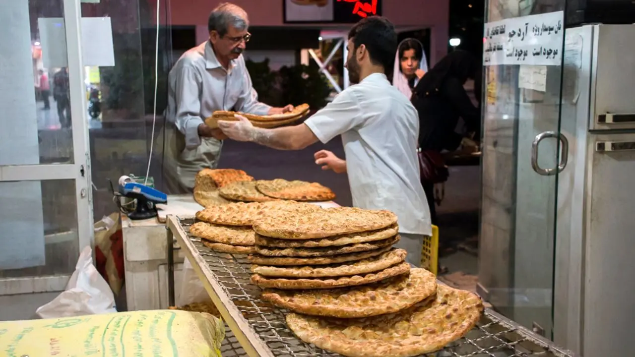 آیا نانواها قاچاقچی آرد هستند؟
