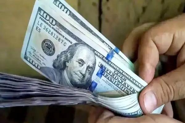 دلار روی مرز ۸۷ هزار تومان؛ آرامش یا آتش زیر خاکستر؟
