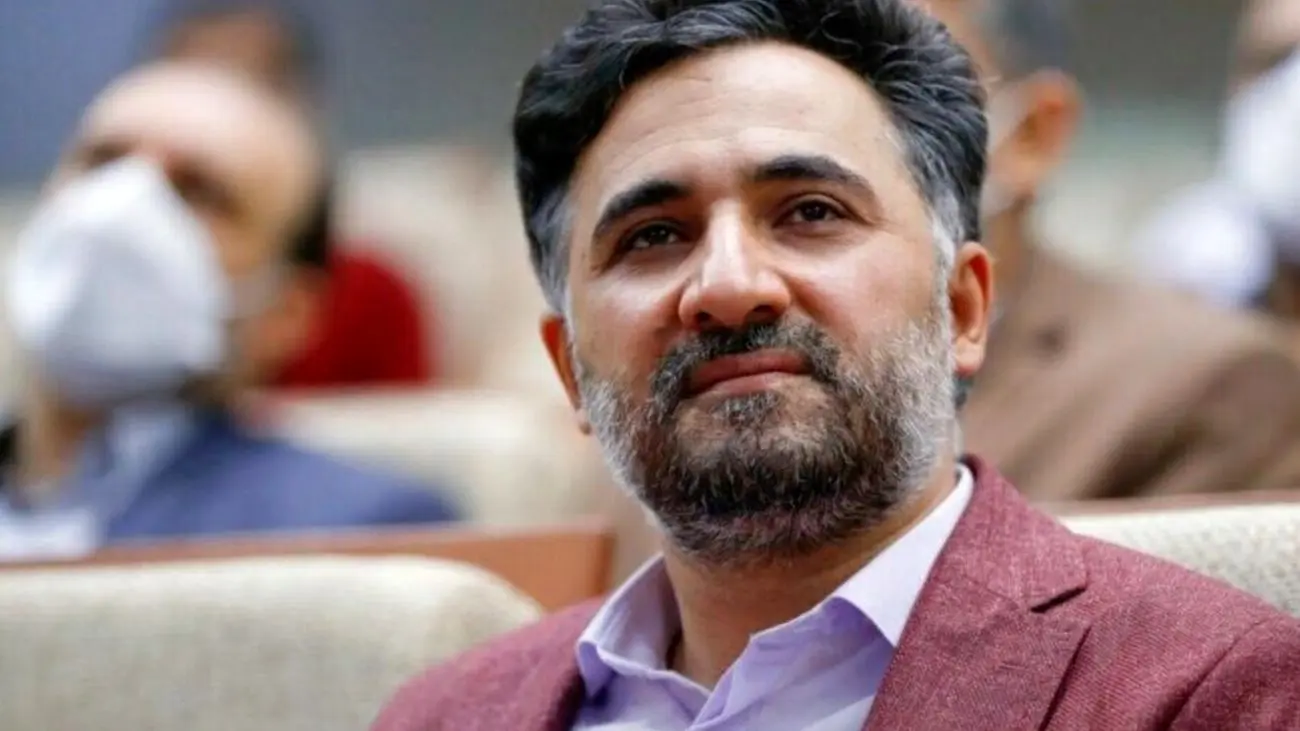 معاون علمی و فناوری: «اینترنت حرفهای» درخواست بعضی بچههای استارتاپی است