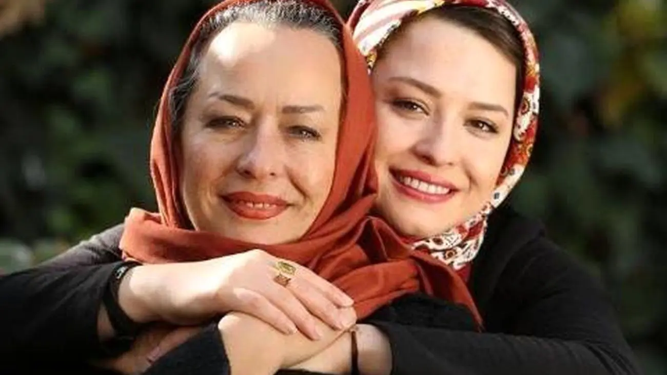 عکس جذاب از مادر و دختر سینما ایران / شباهت فاحش مهراوه به مادر بازیگرش !