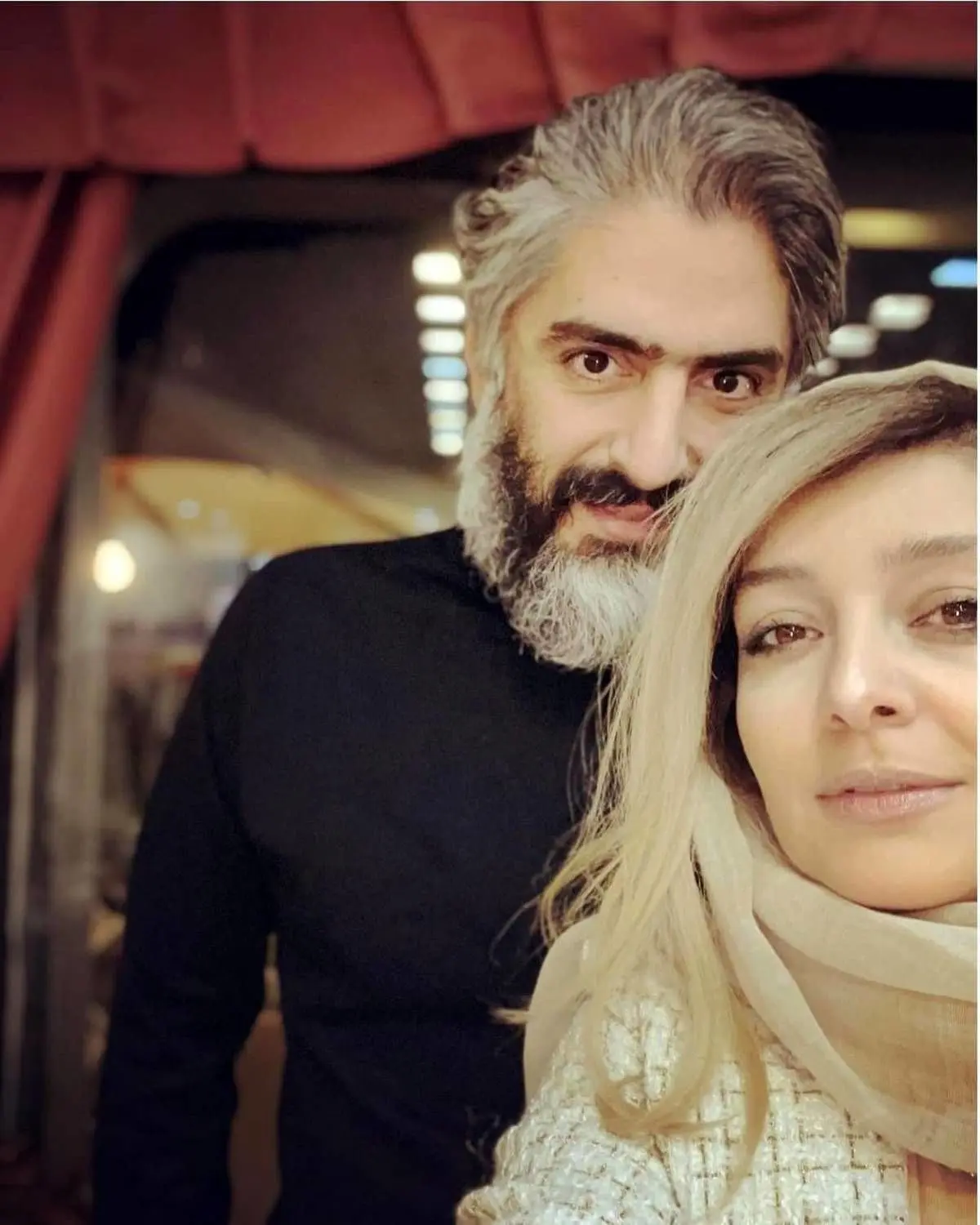 پیام عاشقانه ساره بیات به محمدرضا گلزار در مقابل شوهرش / آیسان طلاق گرفت ؟!