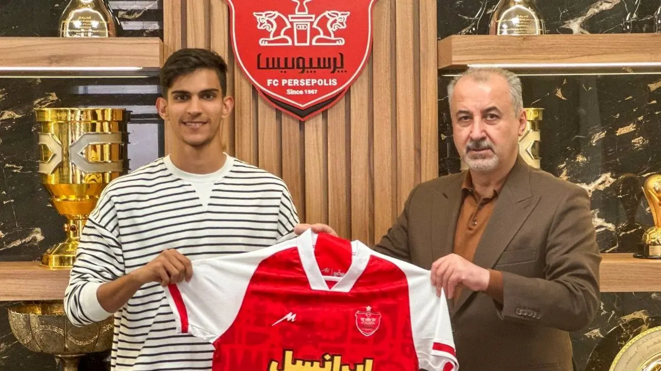 نقل و انتقالات لیگ برتر / از جانشین میلاد سرلک در پرسپولیس رونمایی شد.