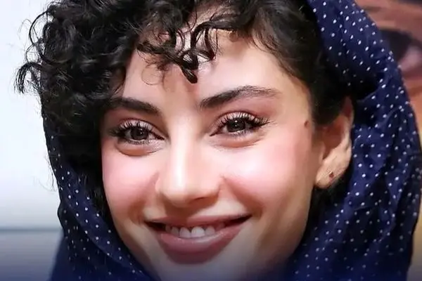 از تیپ دانشجویی تا بازیگری بامداد خمار؛ ترلان پروانه همه را شوکه کرد!