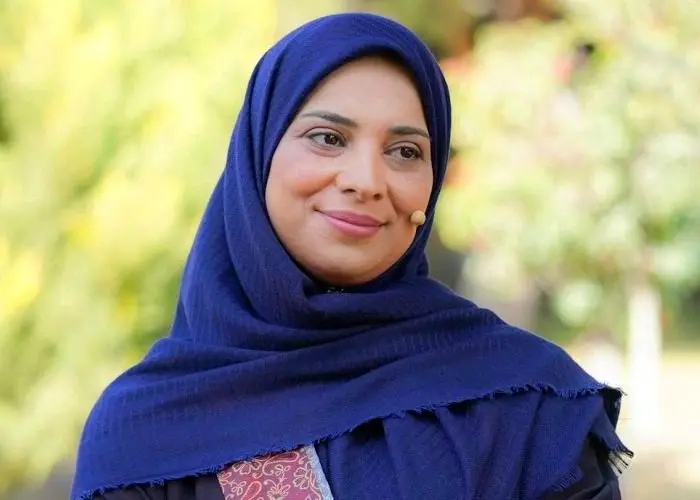 روشنک عجمیان در زنده رود