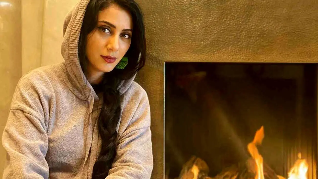 عکس خیلی متفاوت از چهره جدید مونا فرجاد / زیباتر از قبل !