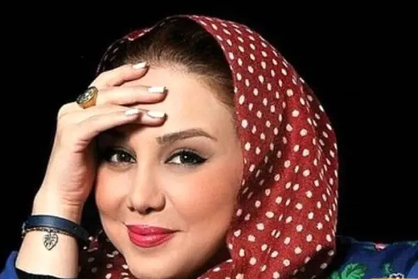 حیاط لوکس بهنوش بختیاری با گربه جذابش/ زندگی لاکچری از زاویه‌ای دیگر!