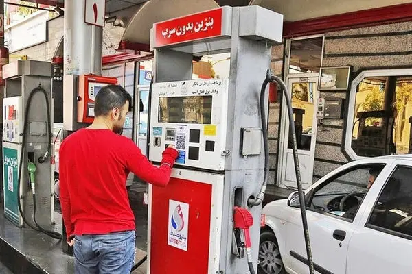 تصمیم دولت درباره قیمت بنزین اعلام شد 