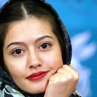 استایل خیره‌کننده پردیس احمدیه در کنار دوست واقعی‌اش که همه را متحیر کرد!