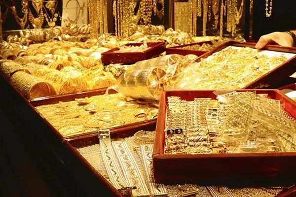قیمت طلای ۱۸ عیار امروز پنجشنبه ۲۸ فروردین ۱۴۰۴ +جدول