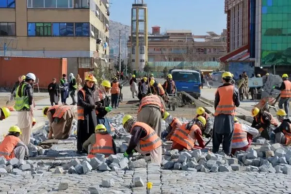 بازار کار ایران در تنگنا: اشتغال اتباع فقط با مجوز رسمی وزارت کار