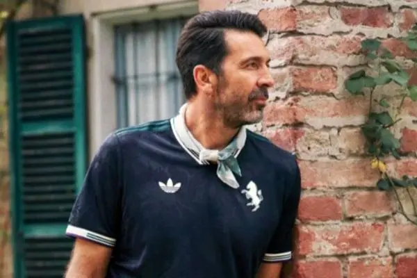 پیراهن سوم یوونتوس برای فصل جدید رونمایی شد +عکس