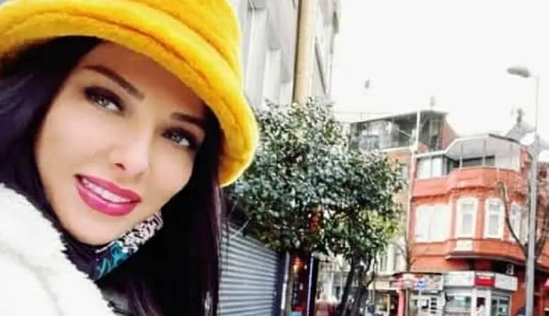 این زن خوش پوش ترین زن سینما ایران شد / چشم رنگی و جذاب! + عکس