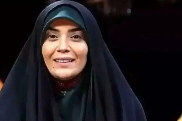 شگفتی عکس الهام چرخنده در ۱۸ سالگی با لباس عروس خاص و کلاه اروپایی!