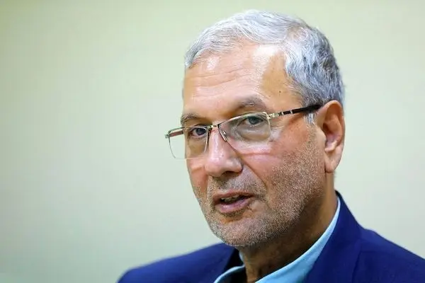 دفاع متفاوت از دولت پزشکیان/ عادت اینکه نارسایی‌ها به زیر فرش رانده شود، در این دولت وجود ندارد