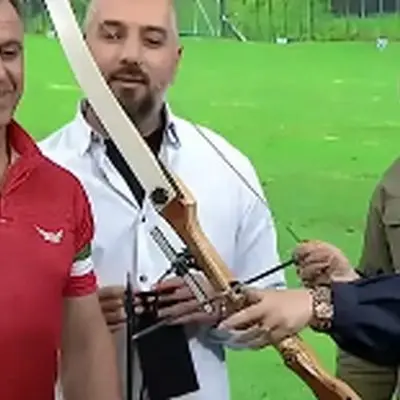 اتفاق غیرمنتظره در تلویزیون: مجری صداوسیما تیراندازی کرد! +فیلم