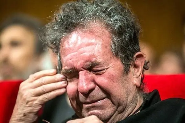 خسرو شکیبایی و کیومرث پوراحمد در استقبال از داریوش مهرجویی در منزل ابدی