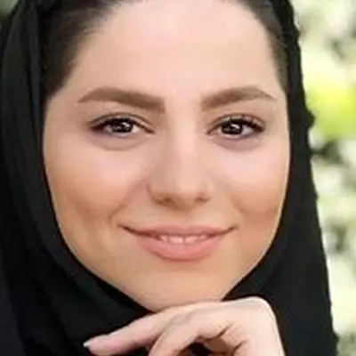 ماجرای عجیب عاشقانه خانم مجری با همسرش در جنگل مه‌آلود پاییزی!