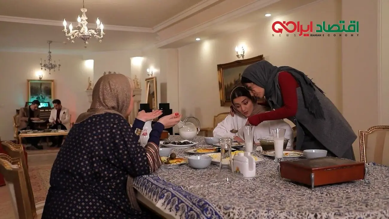 عکس بازیگر مشهور شام ایرانی با خانوادهاش!
