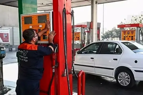 شوک جدید به مردم؛ دستورات عجیب برای گرانی بنزین!