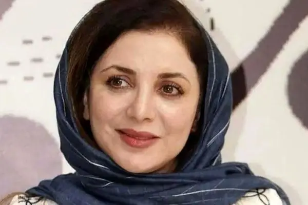 نگاهی به ۵ عکس خاص رویا میرعلمی با استایل لاکچری و رسمی اش