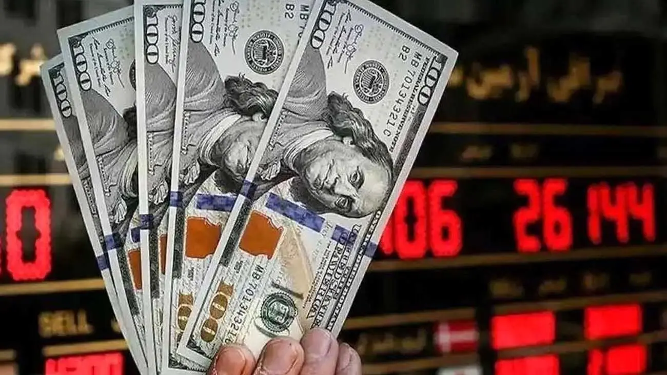 دلار در برزخ بلاتکلیفی؛ معاملهگران دست نگه داشتند / آینده دلار چه میشود؟