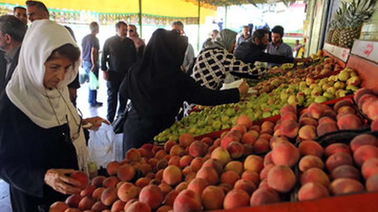 کاهش نسبی قیمت میوه/ جدیدترین قیمت زردآلو، گیلاس، طالبی، موز ، توت فرنگی و هندوانه را ببینید
