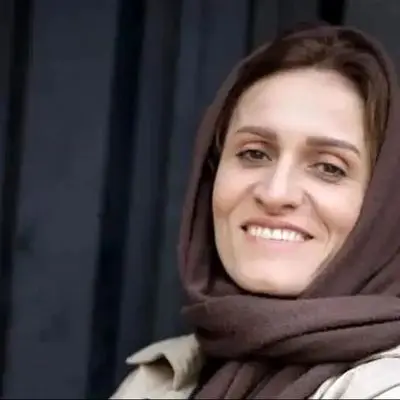 راز شگفت‌انگیز حفظ جوانی «مادر گلرخ» سریال از یاد رفته در ۵ دهه!