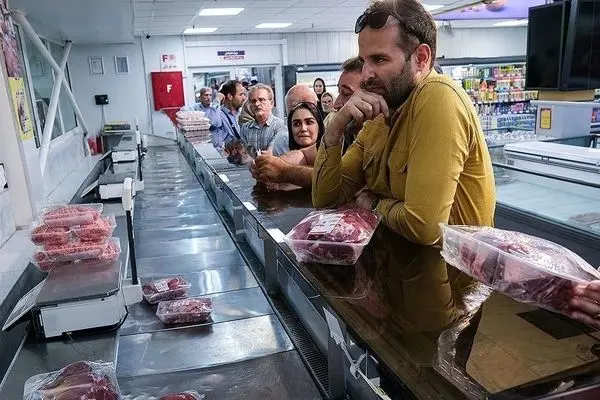 فاجعه اقتصادی؛ پرواز گوشت از سفره‌ها به خاطر بنزین و دلار!