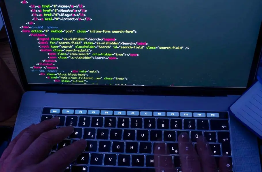 انتشار پاسخهای خودکار با هوش مصنوعی ChatGPT موقتاً در Stack Overflow ممنوع شد