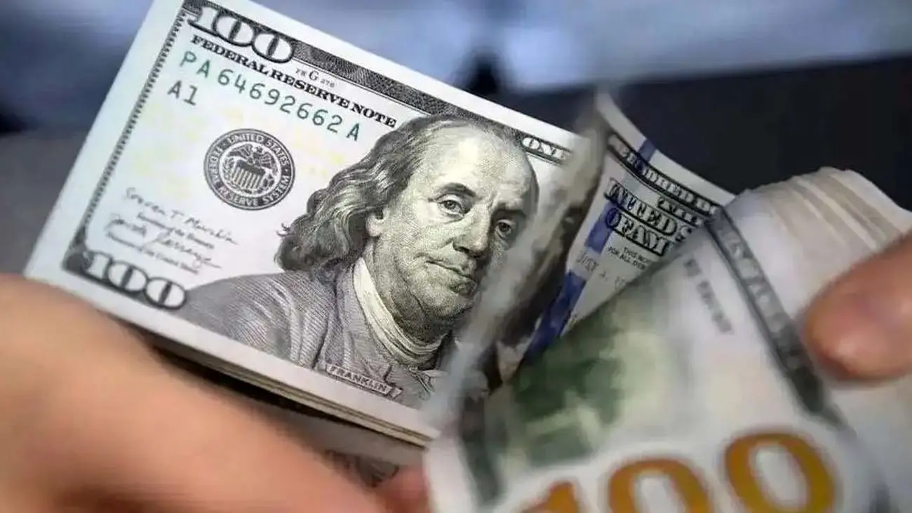 بلاتکیفی قیمت دلار در بازار / بازار چشم انتظار نتیجه انتخابات
