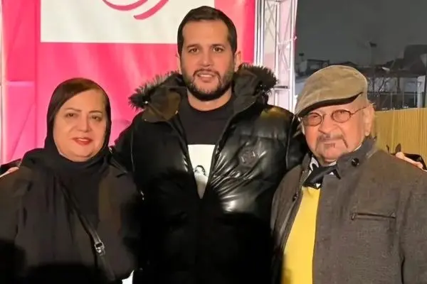 چیدمان خیره‌کننده منزل مادری سیاوش خیرابی: از فرش ایرانی تا پت‌های خاص!