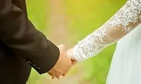 3 زنه بودن جذاب ترین بازیگر مرد خاطره ساز ایرانی ها + عکس عروس های زیبایش!