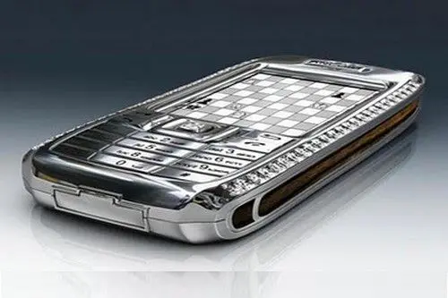 6. گوشی Diamond Crypto Smartphone؛ 1.3 میلیون دلار