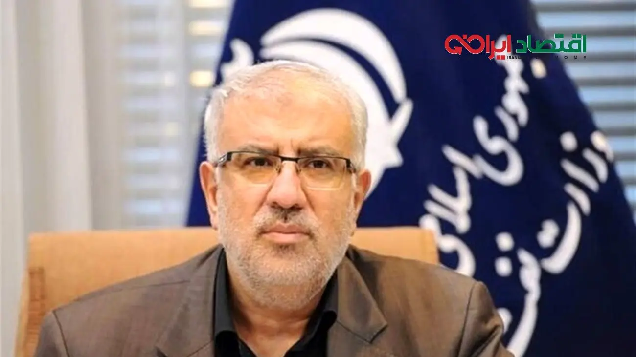 وزیر نفت: تعداد کارت سوخت در جایگاه ها کاهش یافته است + فیلم