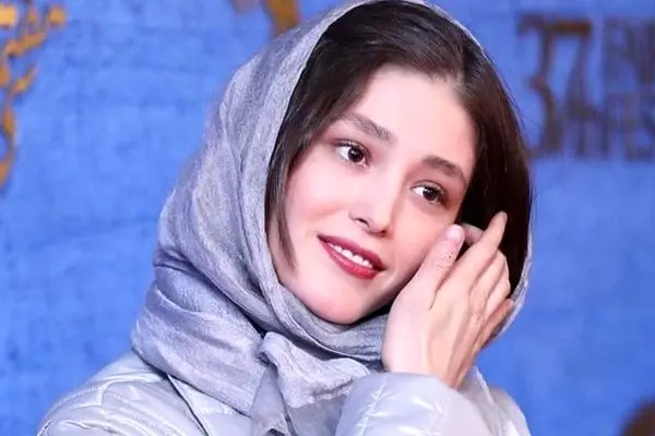 جلب توجه استایل عجیب فرشته حسینی در پشت صحنه!