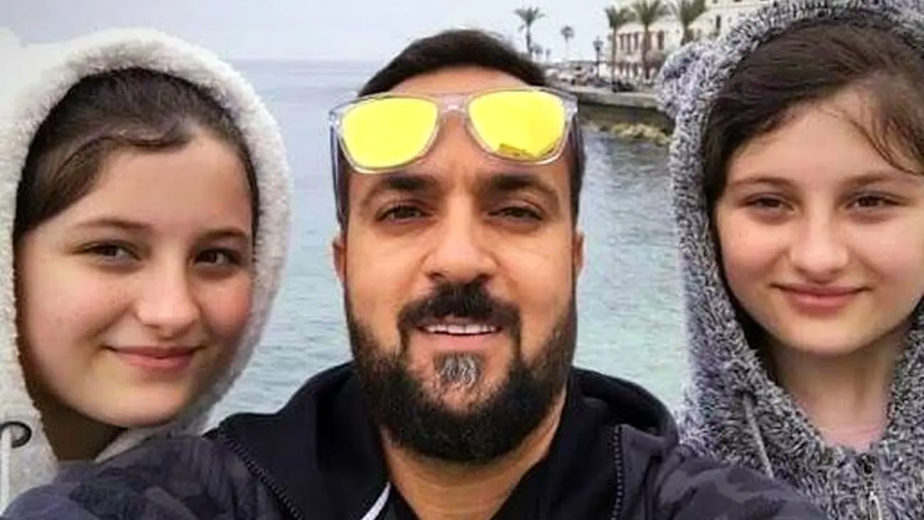 حذف سارا نیکا از پایتخت 7 صدای ارسطو را درآورد ! / پست معنادار ارسطو در حمایت از خواهران دوقلو !