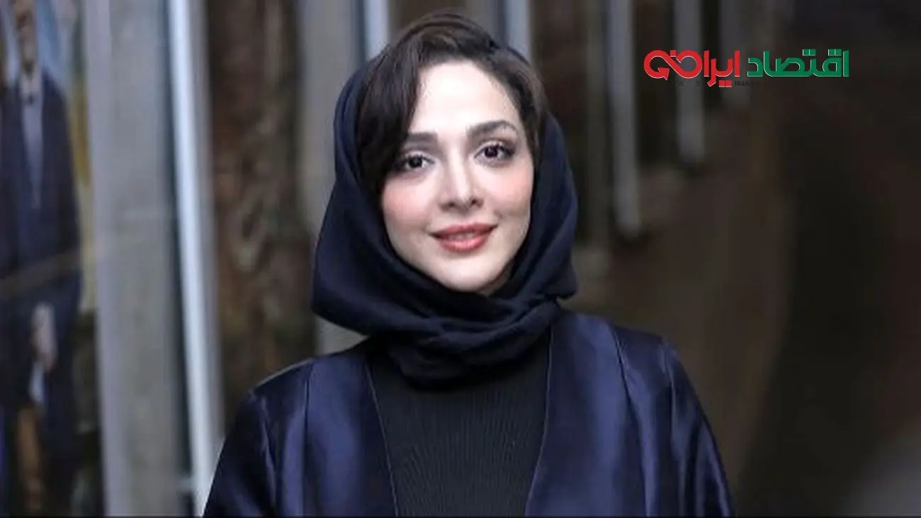المیرا دهقانی با تیپ جذاب و خوشاستایل در جشن امضای کتاب!