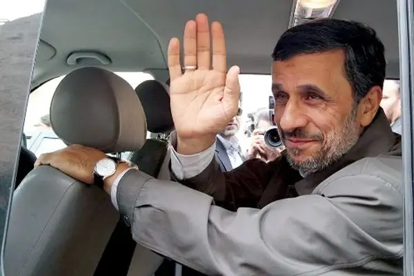 20 سال پس از معجزه هزاره سوم / بررسی روند ظهور، رشد و مواضع امروز محمود احمدی‏‌نژاد